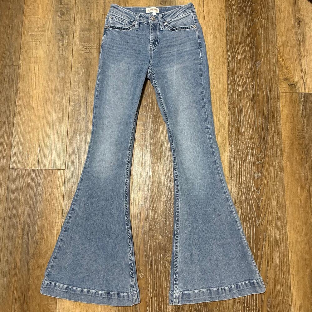 Shyanne Bell Bottom Flare Bling Embellished Jeans 25x32 Y2K Western Cowgirl Boho